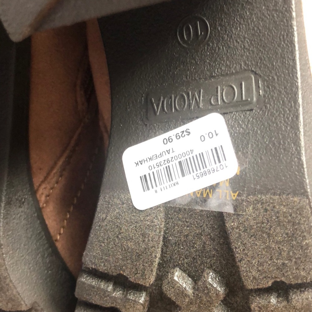 🍂NWT top moda suede taupe bootie with heel - Picture 6 of 6